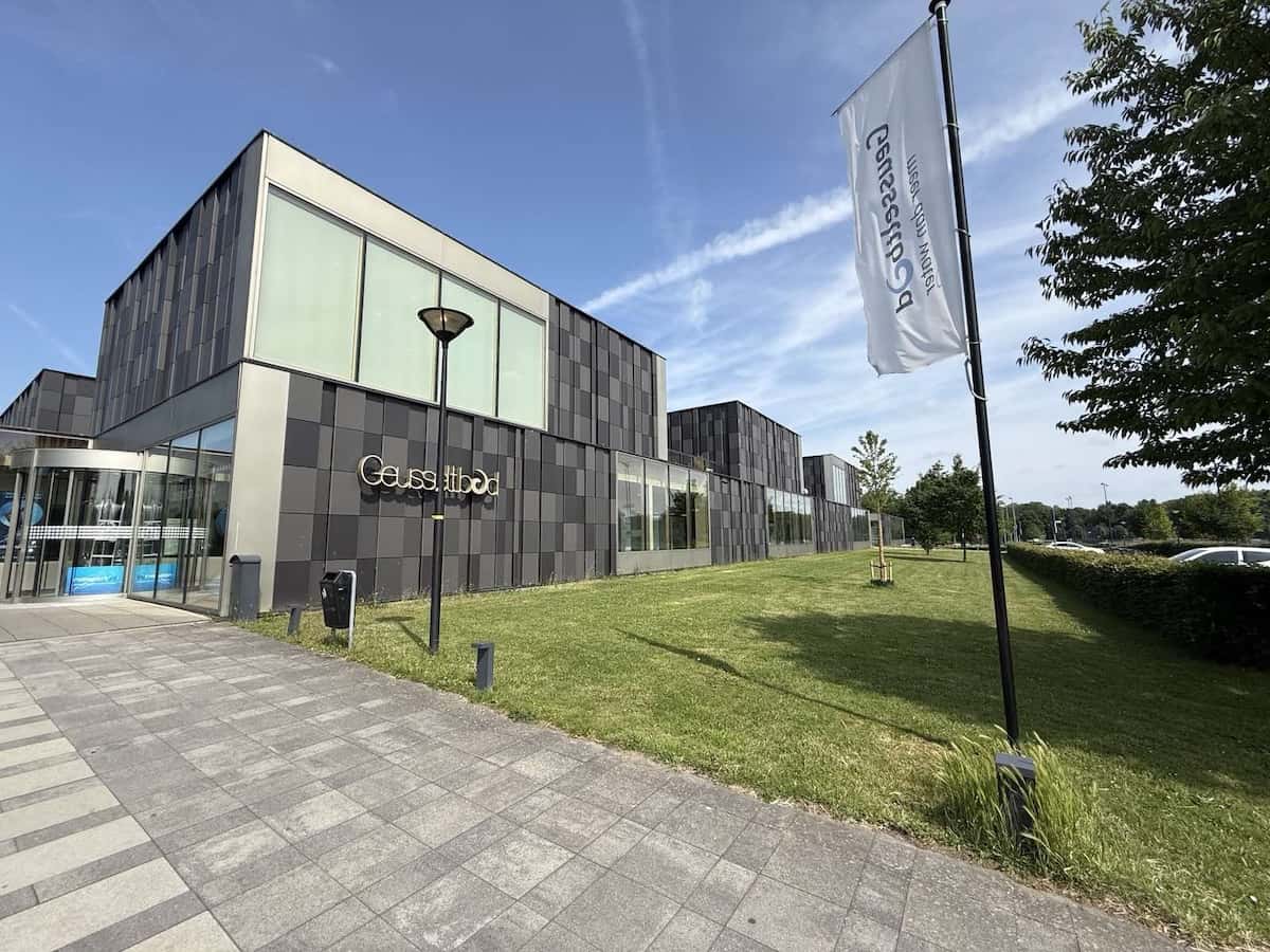 スタジアム裏スポーツファシリティ 1