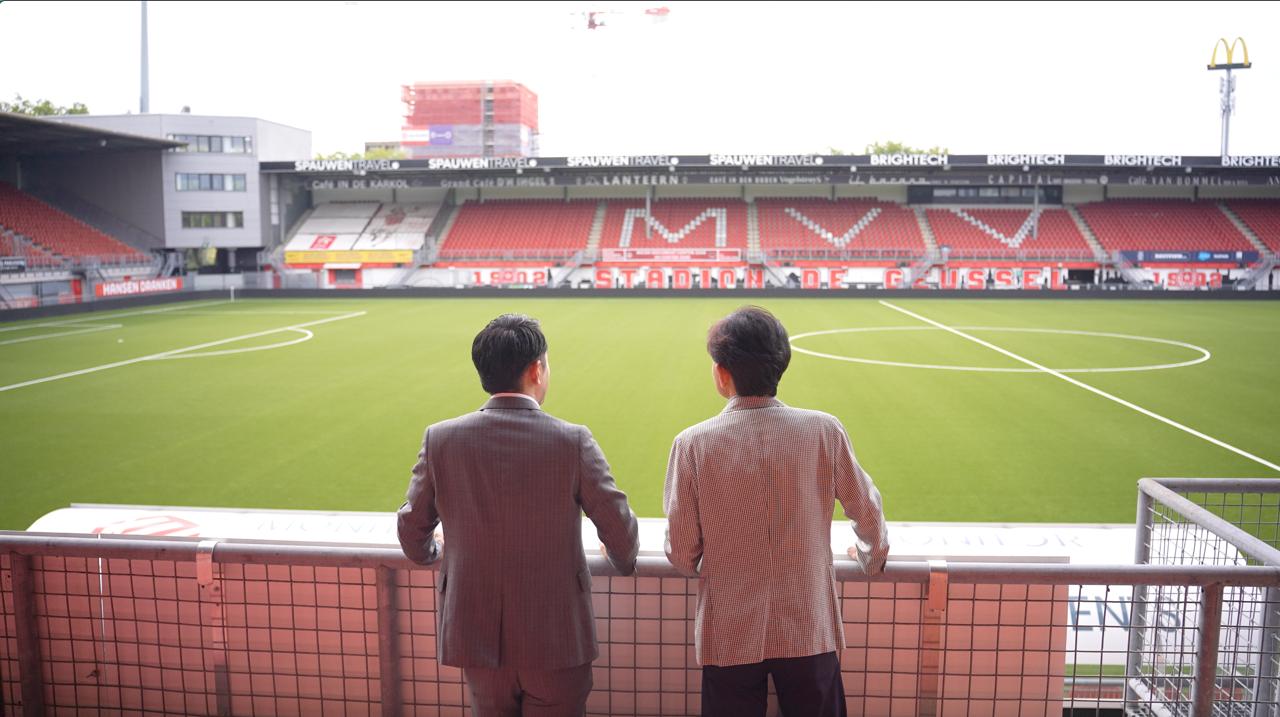 利重孝夫、飯塚晃央